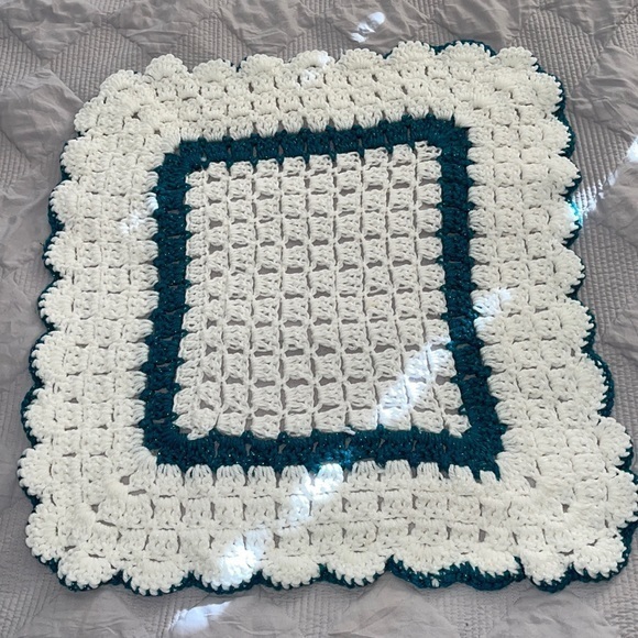 21” x 21” granny square knit lap blanket - Picture 1 of 3